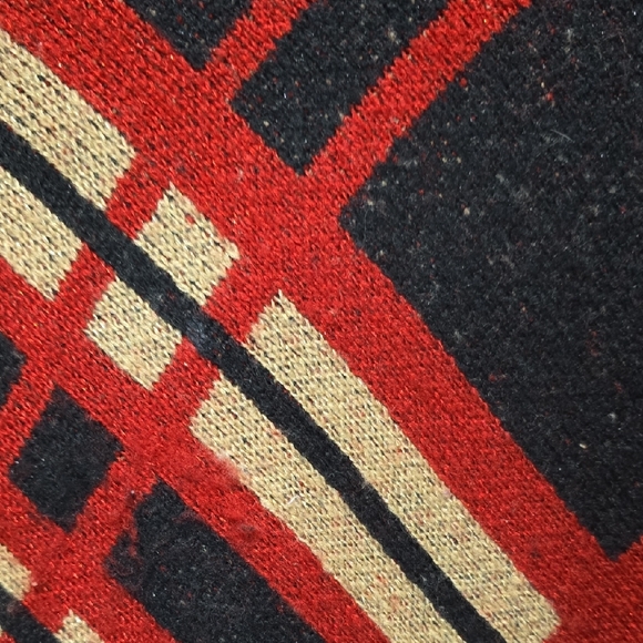 Chico's Red, tan and Black Plaid Poncho , metallic shimmer, round neck. L-XL - Picture 5 of 11